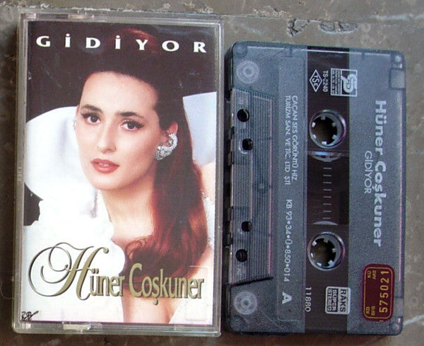 Hüner Coşkuner : Gidiyor (Cass, Album)