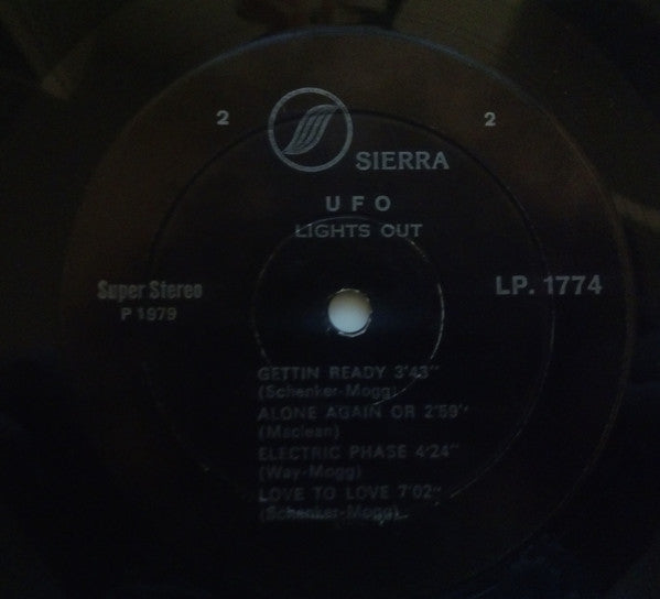 UFO (5) : Lights Out (LP, Album)