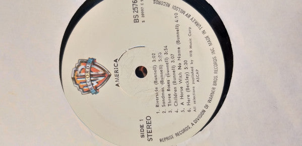 America (2) : America (LP, Album, RE)