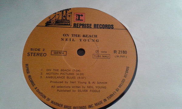 Neil Young : On The Beach (LP, Album)